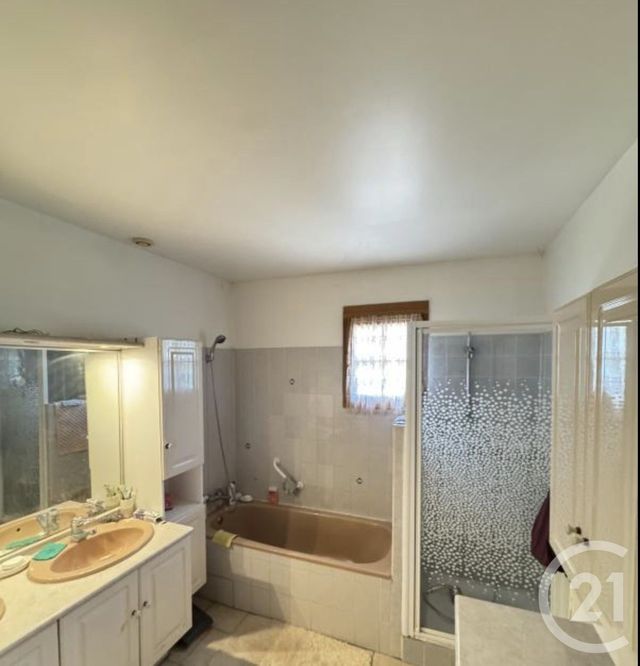 Maison &agrave; vendre - 5 pi&egrave;ces - 114 m2 - La Londe Les Maures - 83 - PROVENCE-ALPES-COTE-D-AZUR