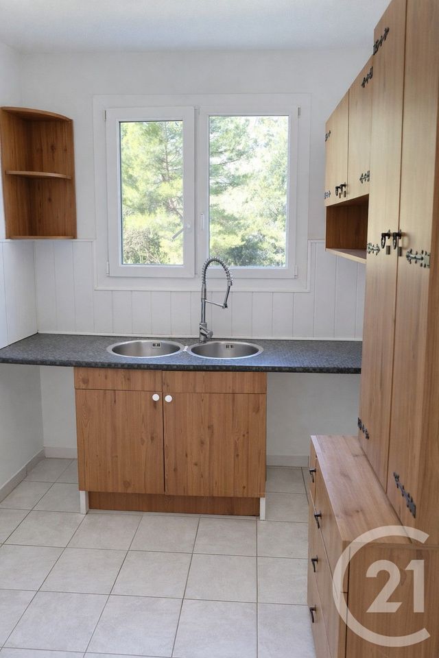 Appartement T4 &agrave; vendre - 4 pi&egrave;ces - 65 m2 - Peyruis - 04 - PROVENCE-ALPES-COTE-D-AZUR