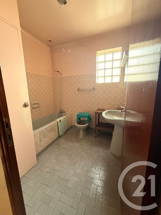 Maison &agrave; vendre - 6 pi&egrave;ces - 115,53 m2 - La Tour D Aigues - 84 - PROVENCE-ALPES-COTE-D-AZUR