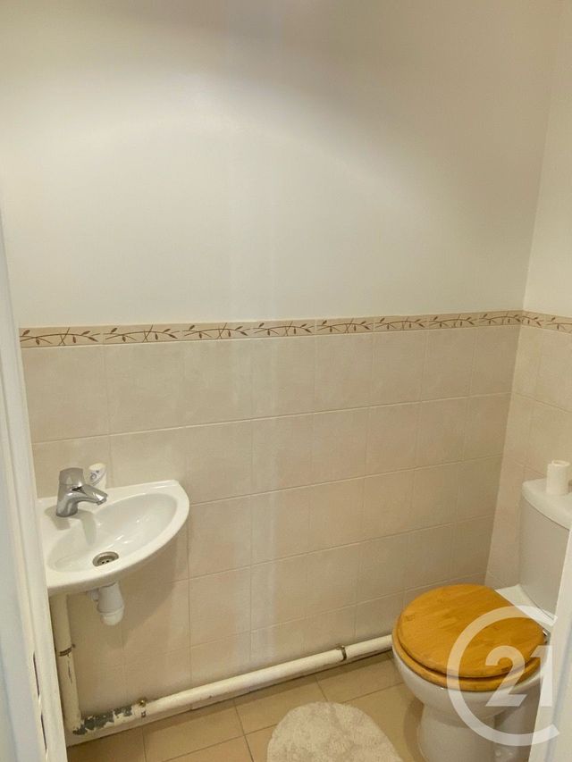 Appartement &agrave; vendre - 3 pi&egrave;ces - 66,21 m2 - Digne Les Bains - 04 - PROVENCE-ALPES-COTE-D-AZUR
