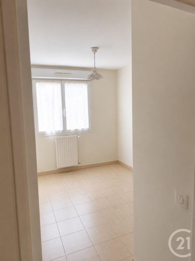 Appartement &agrave; vendre - 3 pi&egrave;ces - 66,21 m2 - Digne Les Bains - 04 - PROVENCE-ALPES-COTE-D-AZUR