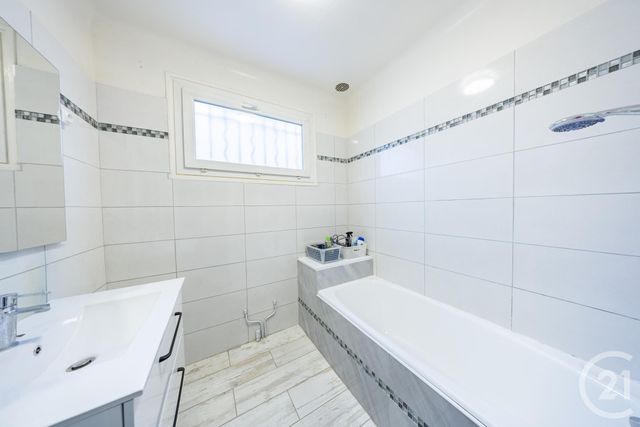 Maison &agrave; vendre - 5 pi&egrave;ces - 118,96 m2 - Vigneux Sur Seine - 91 - ILE-DE-FRANCE