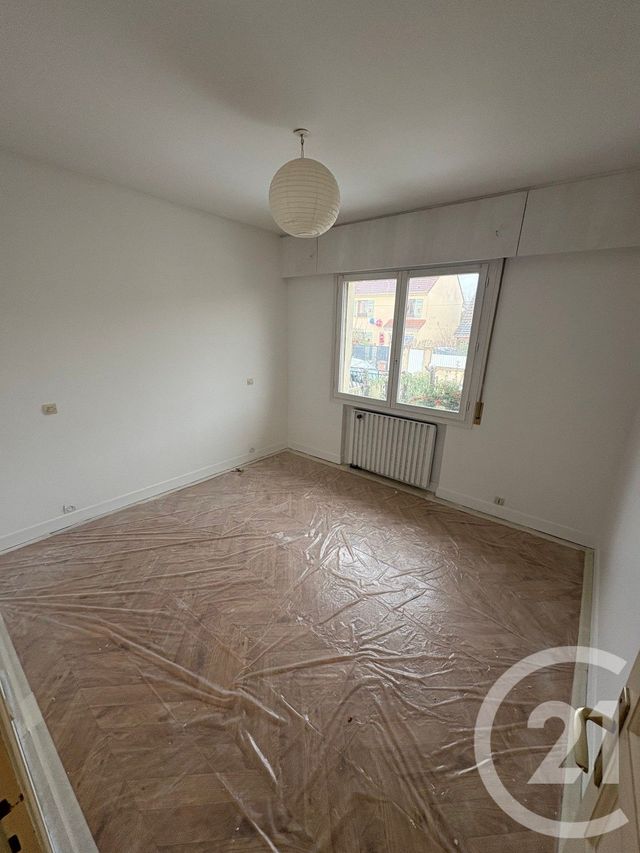 Maison &agrave; louer - 6 pi&egrave;ces - 148,20 m2 - Vigneux Sur Seine - 91 - ILE-DE-FRANCE