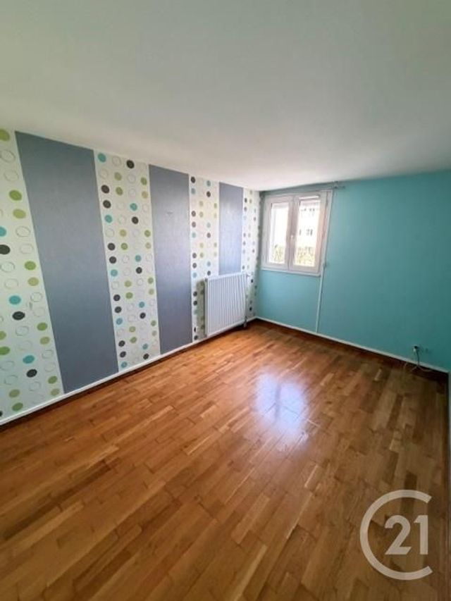 Appartement F4 &agrave; louer - 4 pi&egrave;ces - 75,08 m2 - Vigneux Sur Seine - 91 - ILE-DE-FRANCE