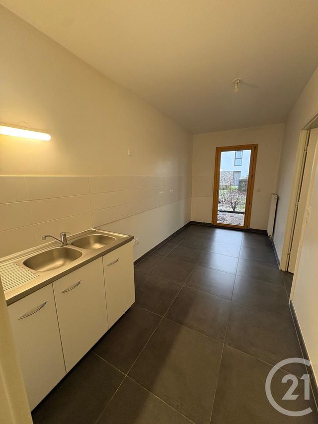 Appartement F3 &agrave; louer - 3 pi&egrave;ces - 76,20 m2 - Vigneux Sur Seine - 91 - ILE-DE-FRANCE