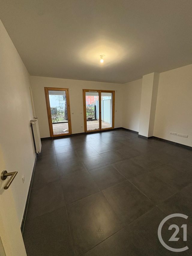 Appartement F3 &agrave; louer - 3 pi&egrave;ces - 76,20 m2 - Vigneux Sur Seine - 91 - ILE-DE-FRANCE