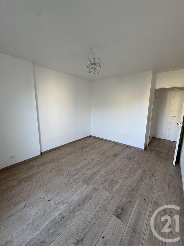 Appartement F3 &agrave; louer - 3 pi&egrave;ces - 62 m2 - St Pierre Du Perray - 91 - ILE-DE-FRANCE