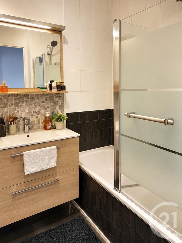 Appartement F3 &agrave; louer - 3 pi&egrave;ces - 62,03 m2 - Vigneux Sur Seine - 91 - ILE-DE-FRANCE