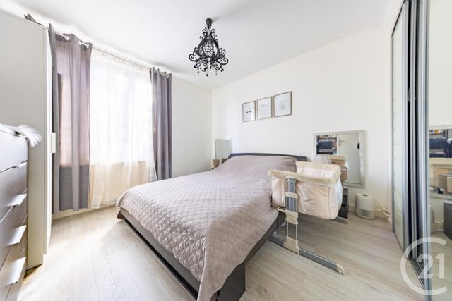Appartement F4 &agrave; vendre - 4 pi&egrave;ces - 67,38 m2 - Vigneux Sur Seine - 91 - ILE-DE-FRANCE