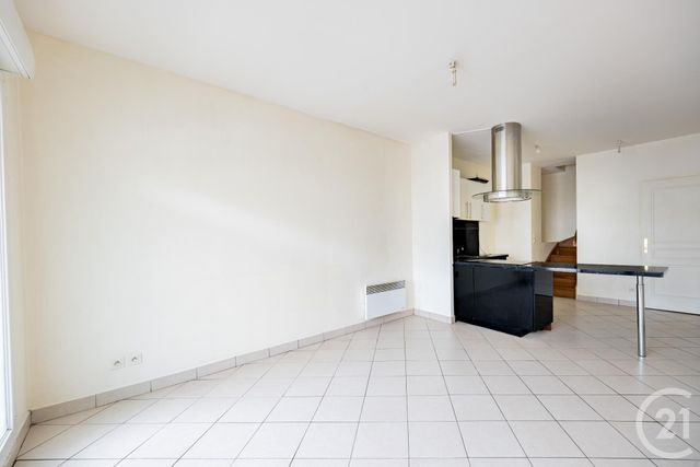 Appartement Duplex &agrave; vendre - 3 pi&egrave;ces - 65,19 m2 - Vigneux Sur Seine - 91 - ILE-DE-FRANCE