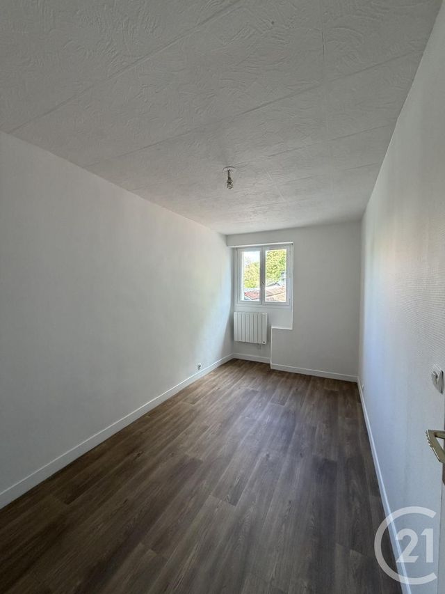 Appartement &agrave; louer - 3 pi&egrave;ces - 65,43 m2 - Draveil - 91 - ILE-DE-FRANCE