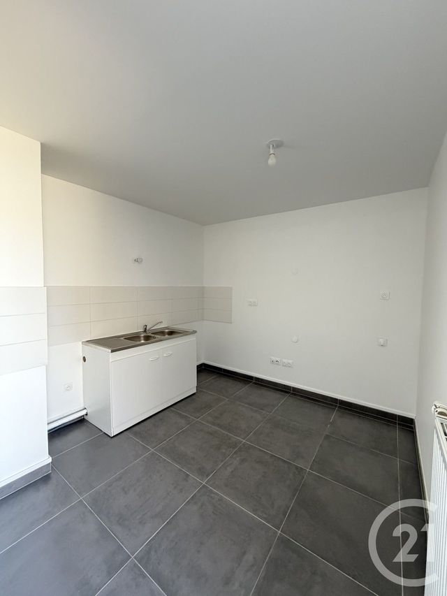 Appartement F3 &agrave; louer - 3 pi&egrave;ces - 77 m2 - Vigneux Sur Seine - 91 - ILE-DE-FRANCE