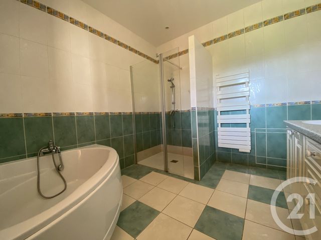 Maison &agrave; vendre - 10 pi&egrave;ces - 205 m2 - Montrevault Sur Evre - 49 - PAYS-DE-LOIRE