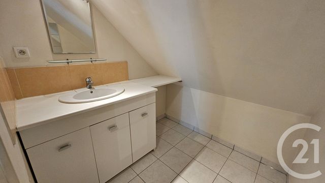 Appartement F1 bis &agrave; louer - 2 pi&egrave;ces - 26 m2 - St Mars La Jaille - 44 - PAYS-DE-LOIRE