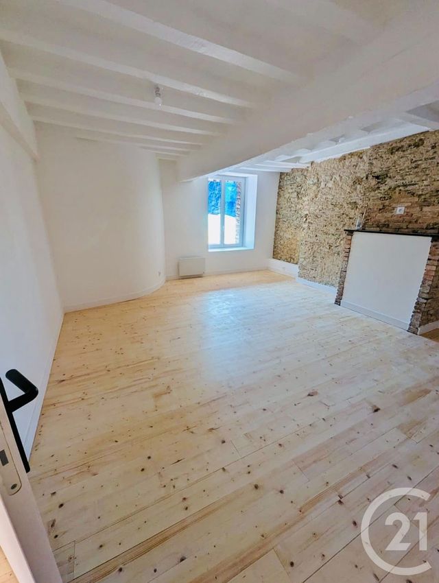 Appartement &agrave; louer - 3 pi&egrave;ces - 80 m2 - Segre En Anjou Bleu - 49 - PAYS-DE-LOIRE