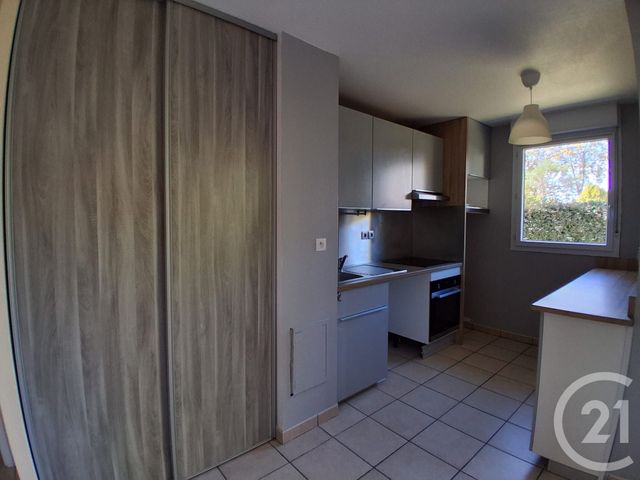 Appartement T3 &agrave; louer - 3 pi&egrave;ces - 61,87 m2 - Castelnau D Estretefonds - 31 - MIDI-PYRENEES