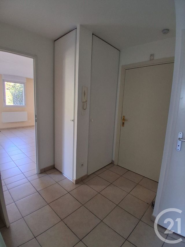 Appartement T3 &agrave; louer - 3 pi&egrave;ces - 61,87 m2 - Castelnau D Estretefonds - 31 - MIDI-PYRENEES