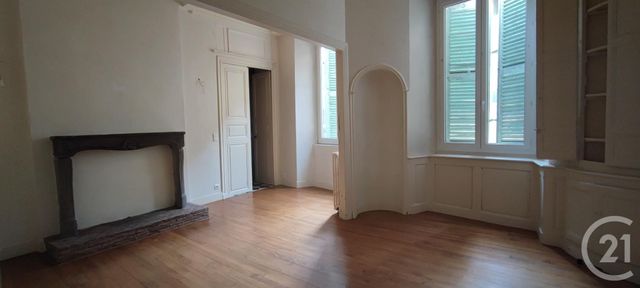 Appartement &agrave; louer - 5 pi&egrave;ces - 175 m2 - Brioude - 43 - AUVERGNE