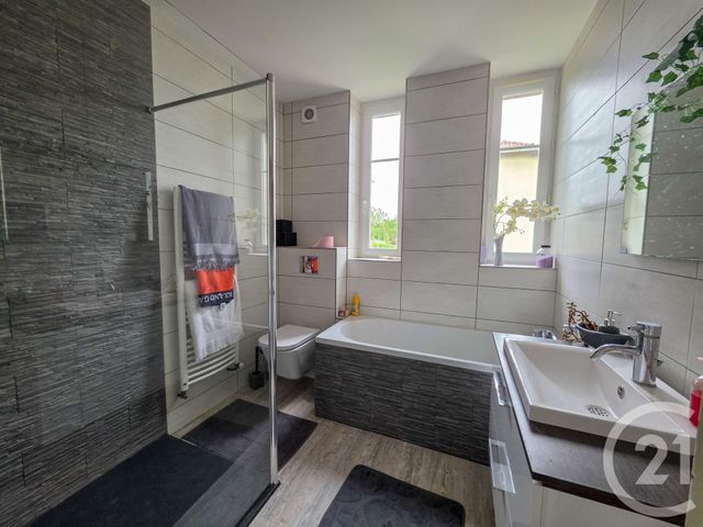 Maison &agrave; vendre - 8 pi&egrave;ces - 220 m2 - Brioude - 43 - AUVERGNE