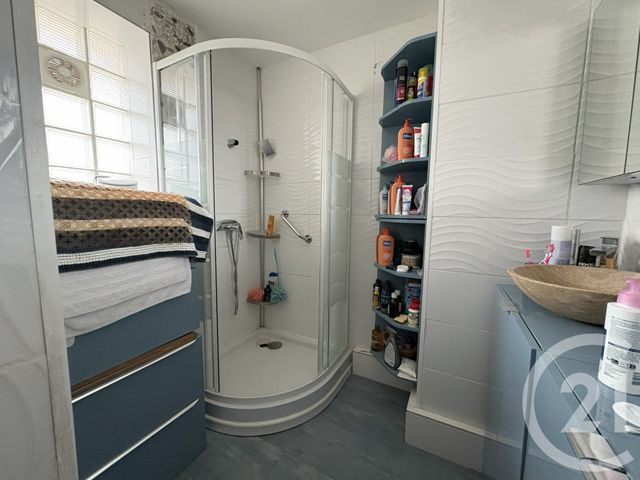 Appartement F3 &agrave; vendre - 3 pi&egrave;ces - 55 m2 - La Seyne Sur Mer - 83 - PROVENCE-ALPES-COTE-D-AZUR