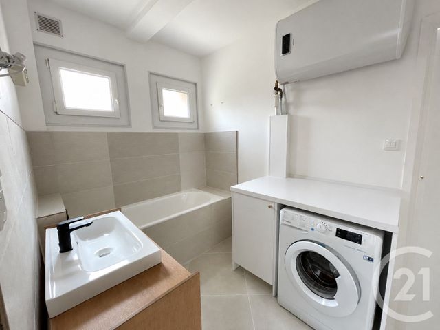 Appartement F3 &agrave; vendre - 3 pi&egrave;ces - 71 m2 - La Seyne Sur Mer - 83 - PROVENCE-ALPES-COTE-D-AZUR