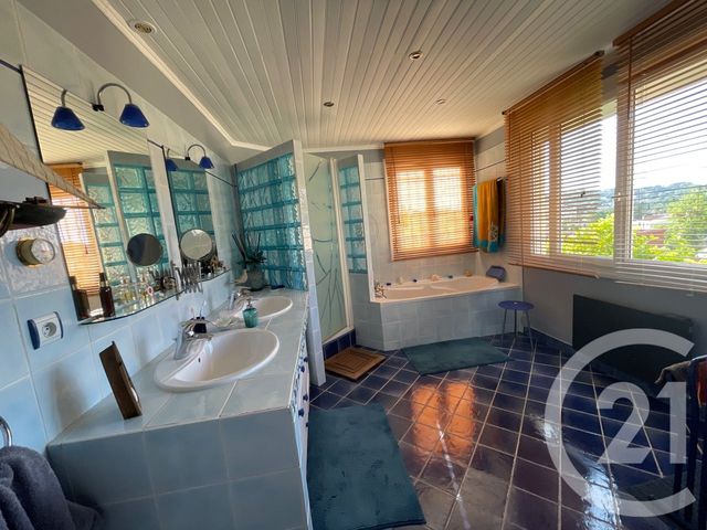 Maison &agrave; vendre - 5 pi&egrave;ces - 125,50 m2 - La Seyne Sur Mer - 83 - PROVENCE-ALPES-COTE-D-AZUR