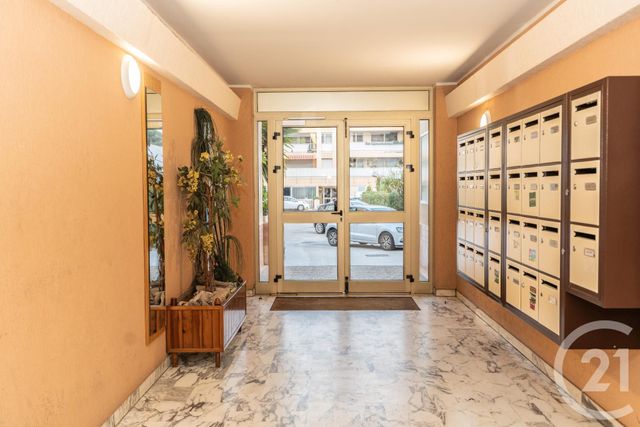 Appartement T2 &agrave; vendre - 2 pi&egrave;ces - 38,85 m2 - St Mandrier Sur Mer - 83 - PROVENCE-ALPES-COTE-D-AZUR