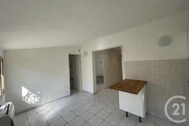 Appartement F3 &agrave; vendre - 3 pi&egrave;ces - 60,83 m2 - La Seyne Sur Mer - 83 - PROVENCE-ALPES-COTE-D-AZUR