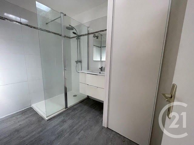 Appartement F3 &agrave; vendre - 3 pi&egrave;ces - 60,83 m2 - La Seyne Sur Mer - 83 - PROVENCE-ALPES-COTE-D-AZUR