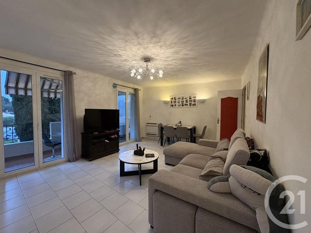 Appartement F4 &agrave; vendre - 4 pi&egrave;ces - 70 m2 - La Seyne Sur Mer - 83 - PROVENCE-ALPES-COTE-D-AZUR