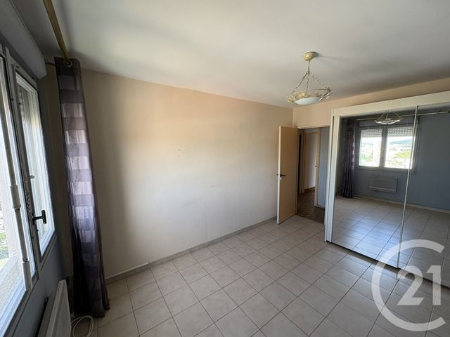 Appartement &agrave; vendre - 4 pi&egrave;ces - 87 m2 - La Seyne Sur Mer - 83 - PROVENCE-ALPES-COTE-D-AZUR