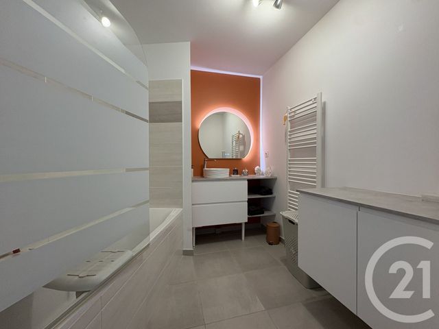 Appartement F4 &agrave; vendre - 4 pi&egrave;ces - 82,87 m2 - La Seyne Sur Mer - 83 - PROVENCE-ALPES-COTE-D-AZUR