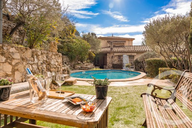 Maison &agrave; vendre - 8 pi&egrave;ces - 239 m2 - Ollioules - 83 - PROVENCE-ALPES-COTE-D-AZUR
