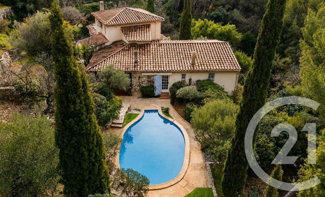 Maison &agrave; vendre - 8 pi&egrave;ces - 239 m2 - Ollioules - 83 - PROVENCE-ALPES-COTE-D-AZUR