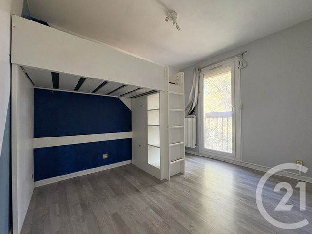 Appartement F4 &agrave; vendre - 4 pi&egrave;ces - 80 m2 - La Seyne Sur Mer - 83 - PROVENCE-ALPES-COTE-D-AZUR