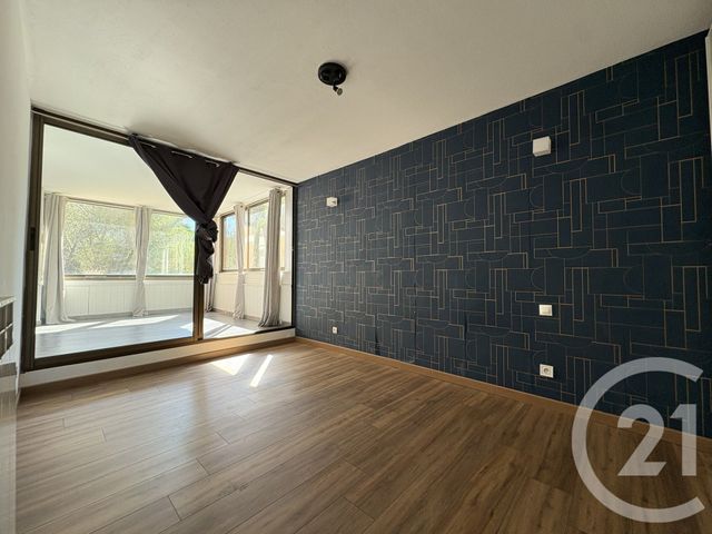 Appartement F4 &agrave; vendre - 4 pi&egrave;ces - 80 m2 - La Seyne Sur Mer - 83 - PROVENCE-ALPES-COTE-D-AZUR