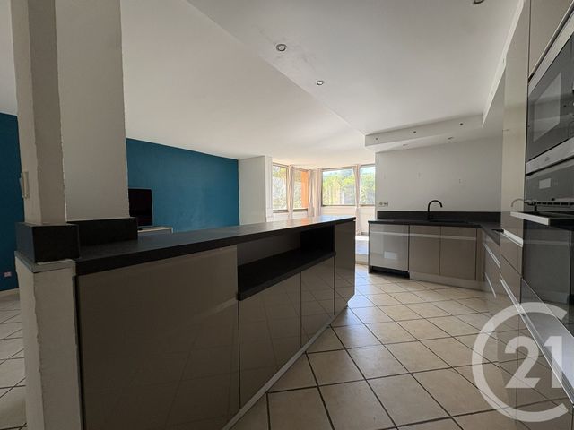 Appartement F4 &agrave; vendre - 4 pi&egrave;ces - 80 m2 - La Seyne Sur Mer - 83 - PROVENCE-ALPES-COTE-D-AZUR