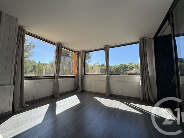 Appartement F4 &agrave; vendre - 4 pi&egrave;ces - 80 m2 - La Seyne Sur Mer - 83 - PROVENCE-ALPES-COTE-D-AZUR