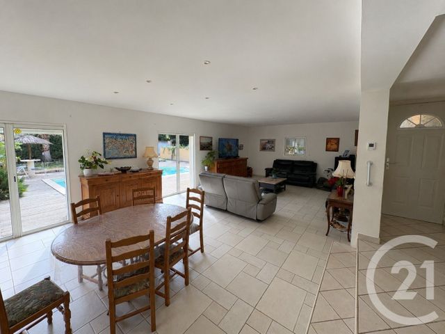 Maison &agrave; vendre - 8 pi&egrave;ces - 230 m2 - La Seyne Sur Mer - 83 - PROVENCE-ALPES-COTE-D-AZUR