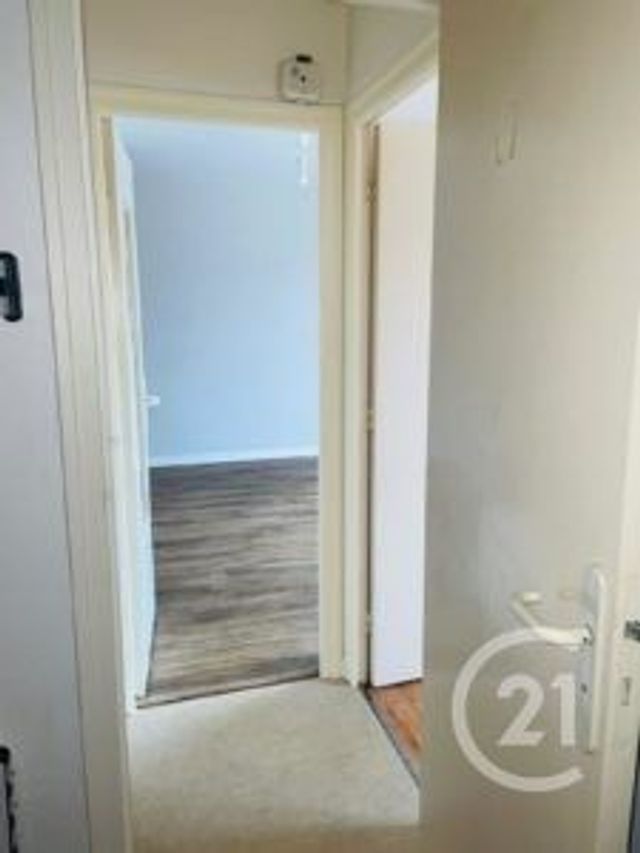 Appartement &agrave; louer - 2 pi&egrave;ces - 33,60 m2 - Pont L Abbe - 29 - BRETAGNE