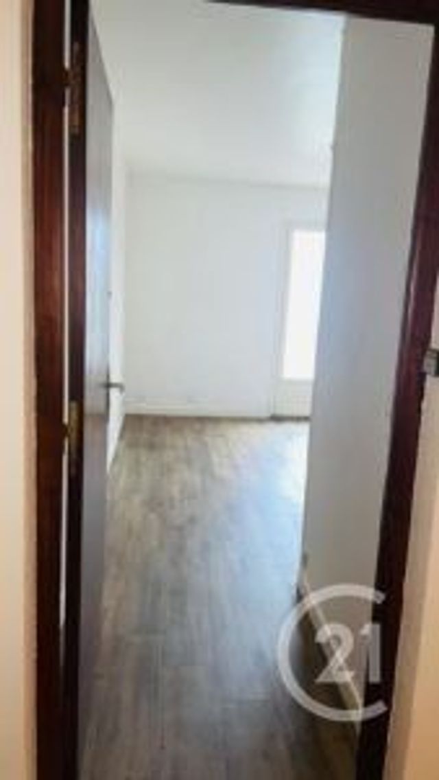 Appartement &agrave; louer - 2 pi&egrave;ces - 33,60 m2 - Pont L Abbe - 29 - BRETAGNE