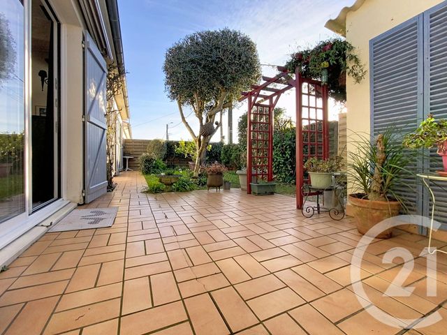 Maison &agrave; vendre - 6 pi&egrave;ces - 124 m2 - Rochefort - 17 - POITOU-CHARENTES