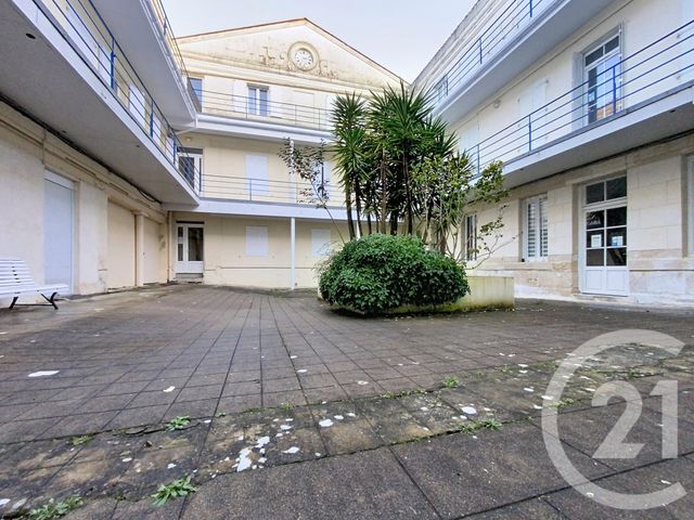 Appartement F3 &agrave; vendre - 3 pi&egrave;ces - 80,83 m2 - Rochefort - 17 - POITOU-CHARENTES