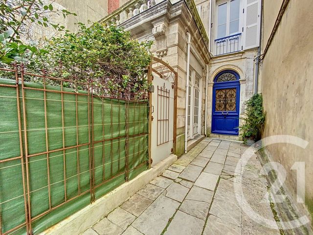 Appartement F2 &agrave; vendre - 2 pi&egrave;ces - 38 m2 - Rochefort - 17 - POITOU-CHARENTES