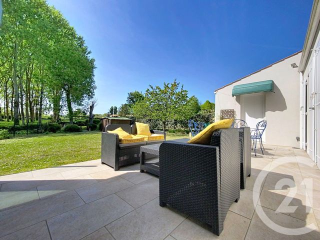 Maison &agrave; vendre - 5 pi&egrave;ces - 123 m2 - Rochefort - 17 - POITOU-CHARENTES