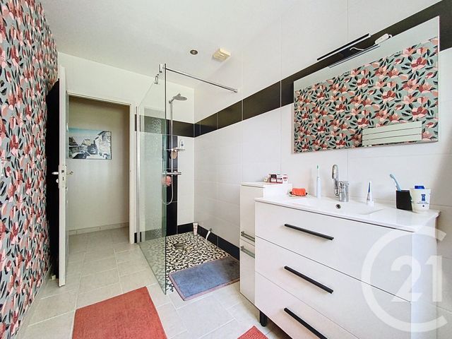 Maison &agrave; vendre - 5 pi&egrave;ces - 123 m2 - Rochefort - 17 - POITOU-CHARENTES