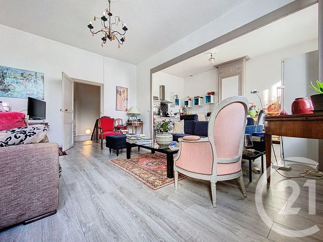 Appartement F4 &agrave; vendre - 4 pi&egrave;ces - 98,40 m2 - Rochefort - 17 - POITOU-CHARENTES