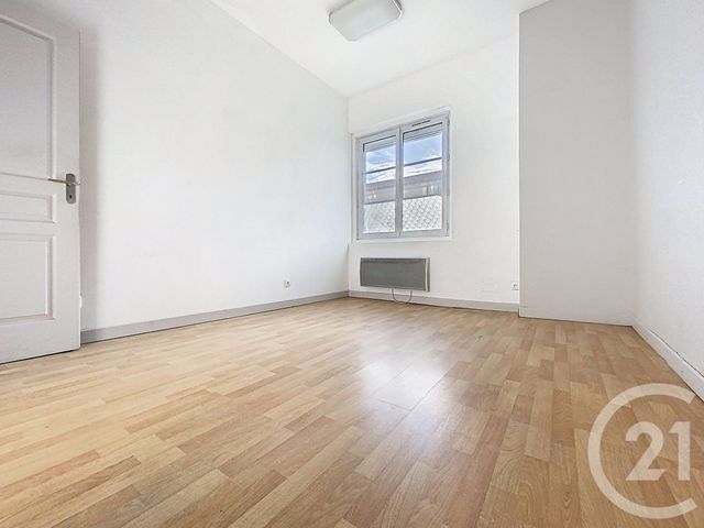 Appartement F4 &agrave; vendre - 4 pi&egrave;ces - 80 m2 - Rochefort - 17 - POITOU-CHARENTES