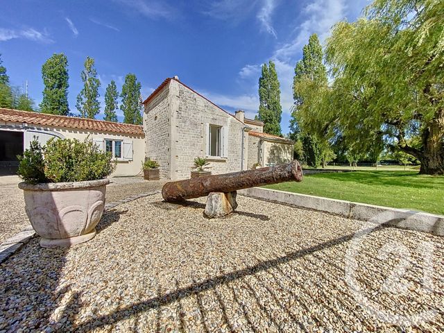 Maison &agrave; vendre - 8 pi&egrave;ces - 190 m2 - Tonnay Charente - 17 - POITOU-CHARENTES