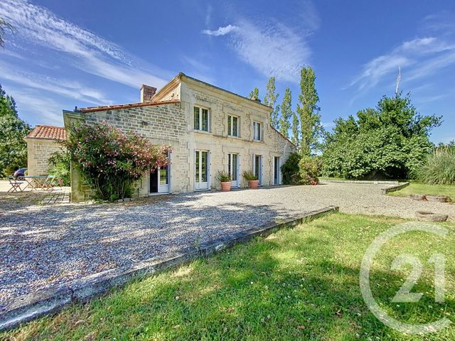 Maison &agrave; vendre - 8 pi&egrave;ces - 190 m2 - Tonnay Charente - 17 - POITOU-CHARENTES